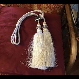 NWT EMBELLISHED HOME 2 CURTAIN PULLBACKS
